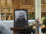Ostatnie pożegnanie Macieja Grubskiego. Były senator spoczął na cmentarzu w Konstantynowie Łódzkim  ZDJĘCIA