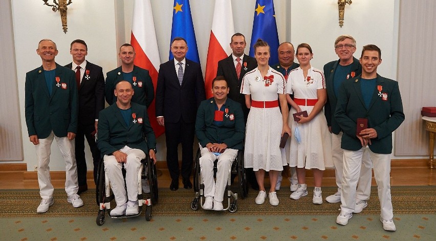 Maksym Chudzicki z Kielc odznaczony przez prezydenta Andrzeja Dudę. Nasz tenisista zdobył brąz na paraolimpiadzie w Tokio [ZDJĘCIA]
