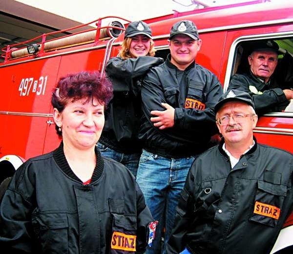 - Jesteśmy jedną wielką strażacką rodziną - mówią ochotnicy z Zalesia Śląskiego.
