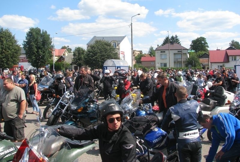 Drohiczyn. Parada 500 motocykli na 500 lecia  województwa Podlaskiego [ZDJĘCIA]