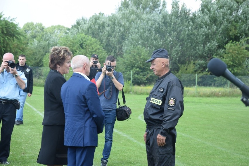 Bosutów i Poskwitów to najlepsze drużyny strażackie w powiecie krakowskim. Zawody sportowo-pożarnicze [ZDJĘCIA]