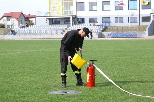 Strażacy stanęli w szranki. Zobacz zdjęcia