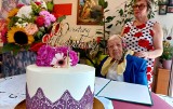 Setne urodziny mieszkanki gminy Busko-Zdrój. Jubilatka cieszy się szacunkiem całego sołectwa Żerniki Górne. Zobaczcie zdjęcia