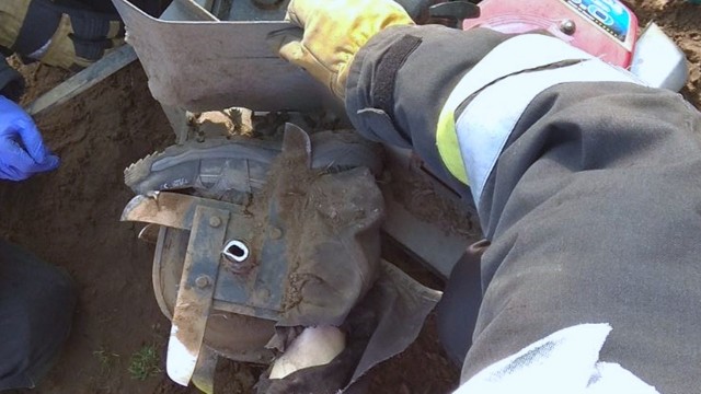 Sedranki. 54-letni mężczyzna padł ofiarą nieszczęśliwego wypadku podczas prac ogrodowych: glebogryzarka wciągnęła jego stopę