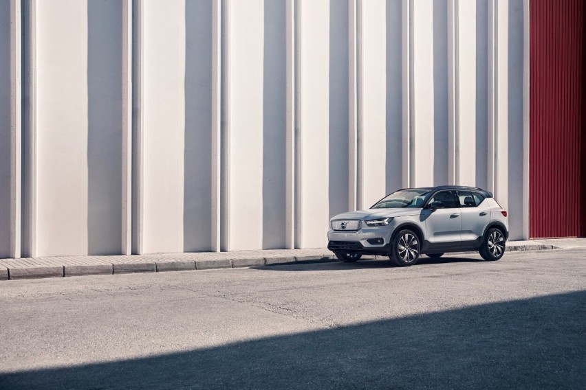 Volvo XC40 Recharge...