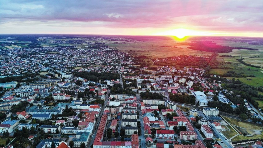 Krzyszof Ostapczenia ma 35 lat i pochodzi w Łomży. Każdą...