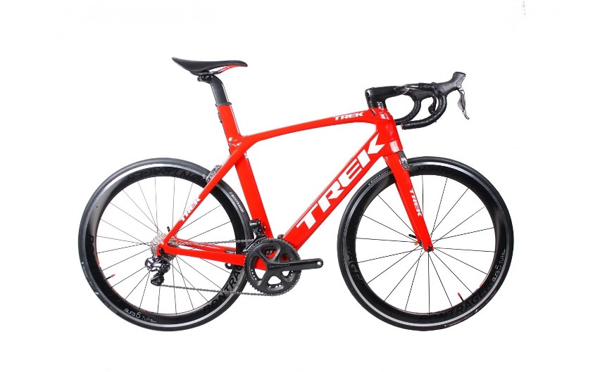 Czerwony trek madone 9 factory racing