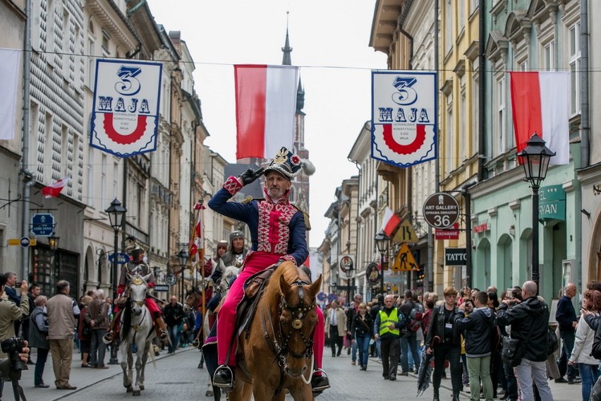 Pochód z okazji Święta Konstytucji 3 maja w Krakowie