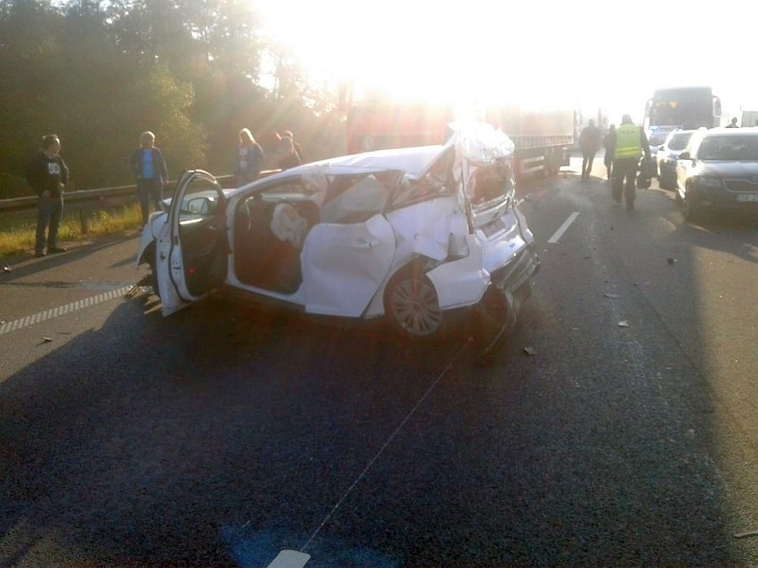 Wypadek czterech aut na A4 pod Wrocławiem. Trzy osoby ranne [ZDJĘCIA]