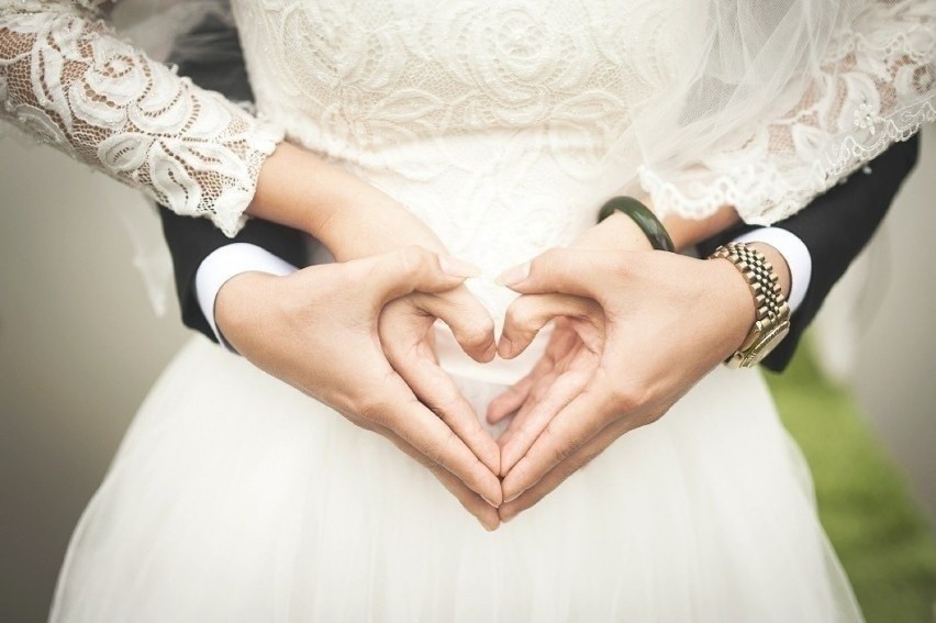 W 2022 roku w gminie Bieliny zawarto 23 związki małżeńskie....