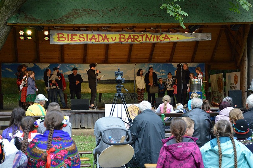 Nie zabrakło także konkursów na scenie, w których nagrodami...