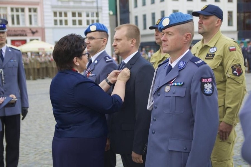 Bielski policjant, jako jedyny na Śląsku, uhonorowany taką odznaką [ZDJĘCIA]