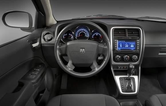 Dodge Caliber - mocny silnik i ciekawe wnętrze