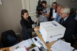 Poznań: Petycję przynieśli prezydentowi. Nie chcą płacić za zakup pojemników na bioodpady