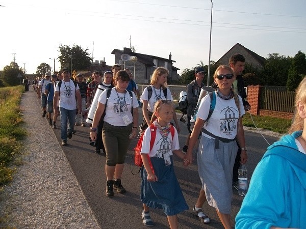 Wejście Pieszej Pielgrzymki Tarnowskiej na Jasną Górę [ZDJĘCIA]