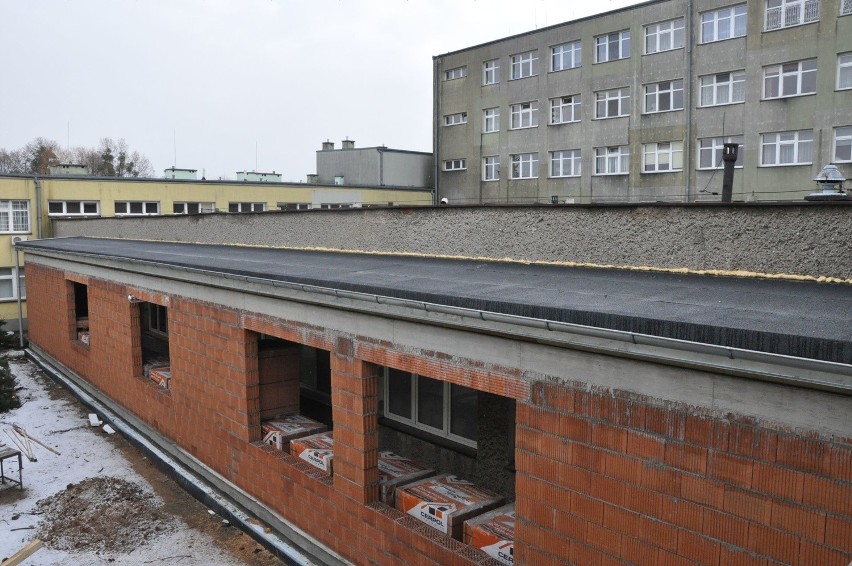 W szpitalu powiatowym w Oleśnie trwa wielka modernizacja.