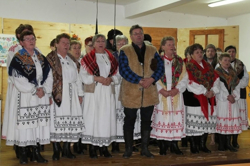 Zespół z Wydrzy przypomni widzom jak dawniej przędło się...