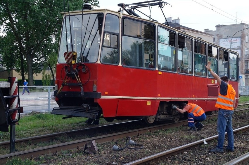Wykolejony tramwaj 27 Sosnowiec Pogoń