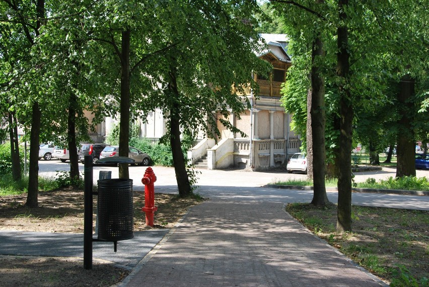 Park w Kluczach zyskał nowe oblicze. Pojawiły się stoły do gier, siłownia, plac zabaw i altana [ZDJĘCIA]