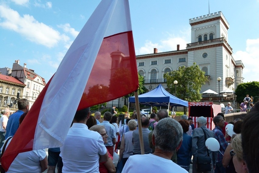 Piknik KOD Podbeskidzie w Bielsku-Białej z okazji 4 czerwca