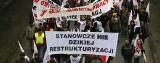 Ostrołęccy związkowcy z Energi protestują w Gdańsku. Zapowiadają strajk (wideo)