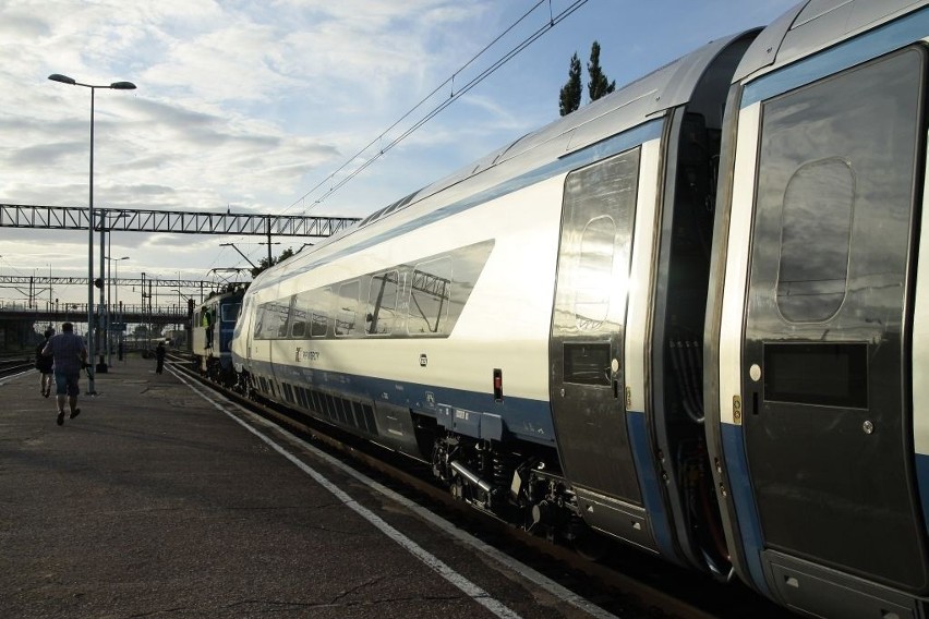 Pendolino w Kutnie. Najnowszy pociąg PKP Intercity odwiedził Łódzkie [ZDJĘCIA]