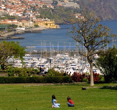 Funchal - stolica Madery jest odcięte od innych miasta