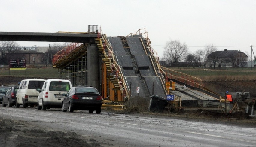 Budowa S17: Pogoda nie przeszkadza w pracach