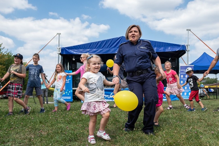 Tarnów. Policyjny piknik "Wakacje - bawmy się bezpiecznie" [ZDJĘCIA]