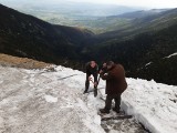 Przekopali śnieg na szlaku na Śnieżkę. Popularna droga już otwarta (ZDJĘCIA)