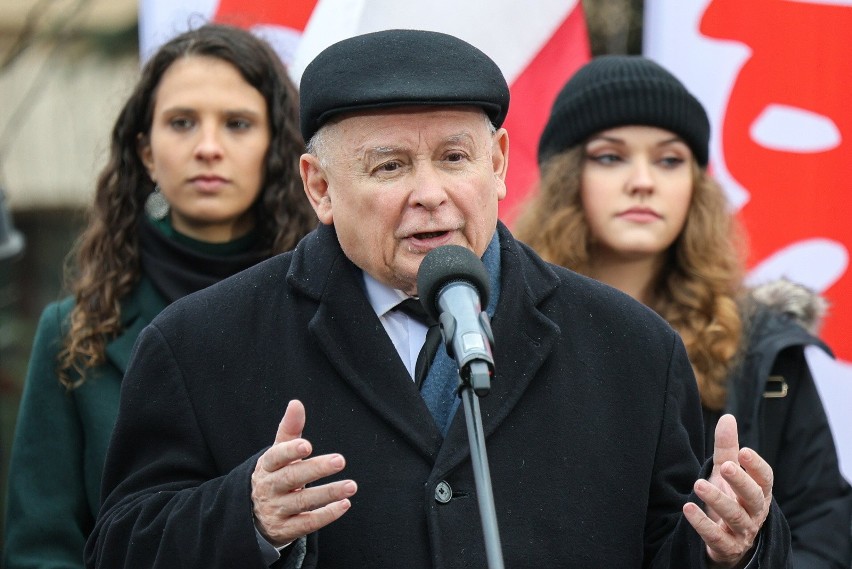W czasie „Protestu Wolnych Polaków” zabierał głos prezes PiS...