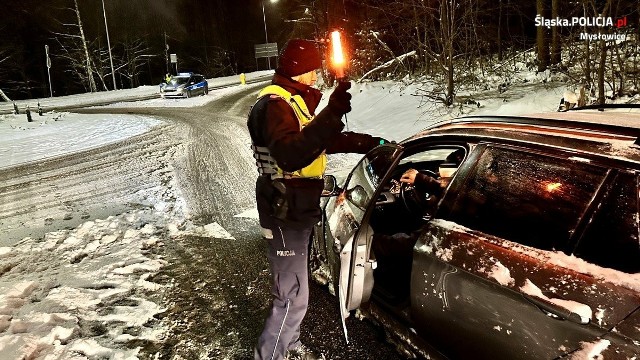 37-latek z Katowic zatrzymany w Mysłowicach. Mężczyzna prowadził samochód pod wpływem alkoholu.