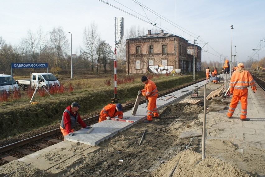 Modernizacja peronu stacji kolejowej w Dąbrowie Górniczej...