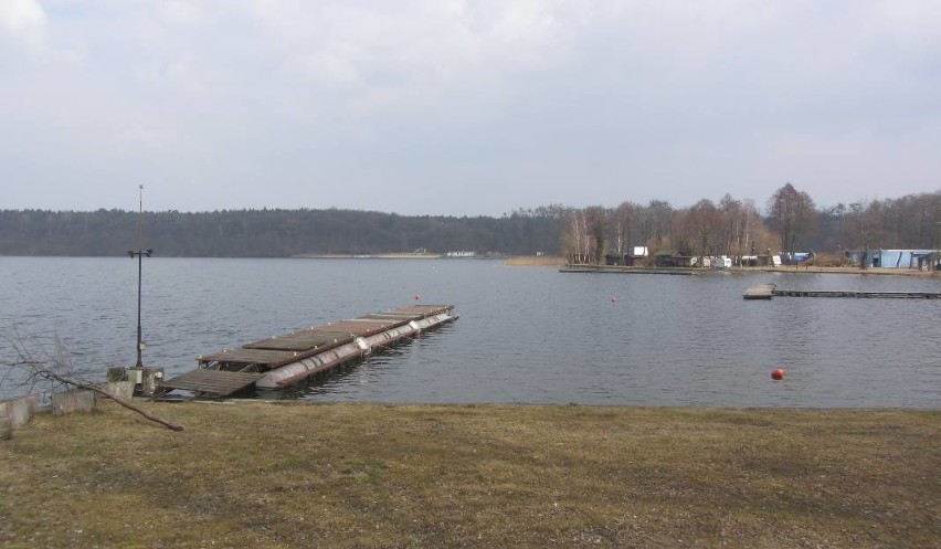 Poznań: Czy odcięcie dostępu do Jeziora Kierskiego jest zgodne z prawem?