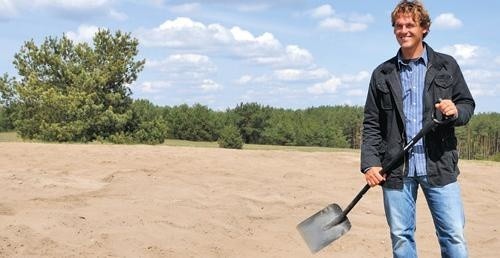 Mateusz Kusznierewicz, budując swój ośrodek na brzegu jeziora Karsińskiego naruszył prawo