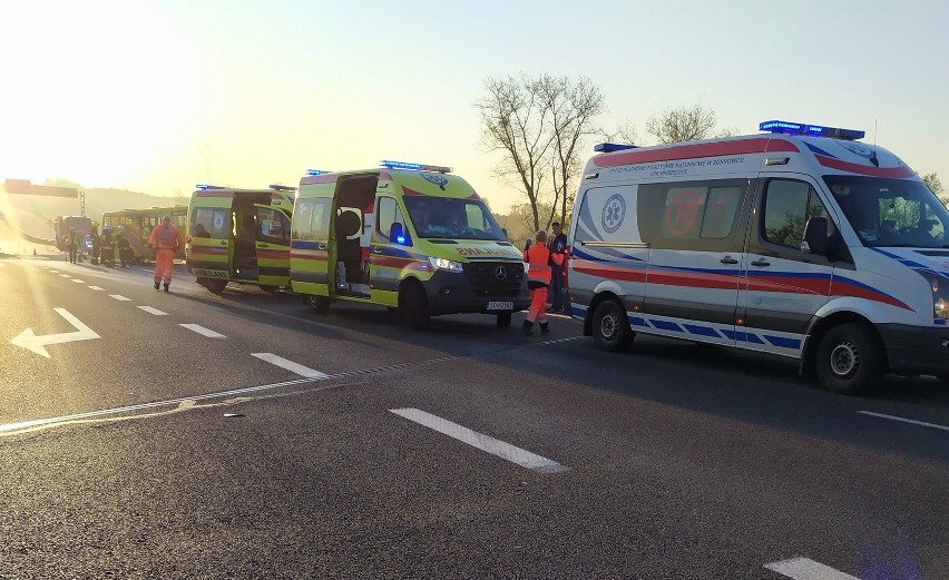 Groźny wypadek w Siewierzu na obwodnicy Siewierza z udziałem...