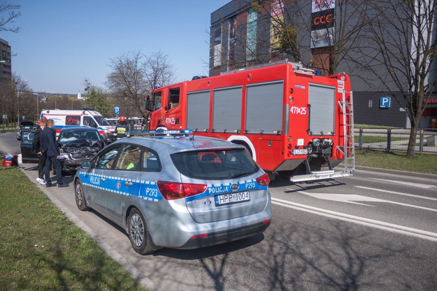 Groźny wypadek w Jastrzębiu: trzy osoby ranne