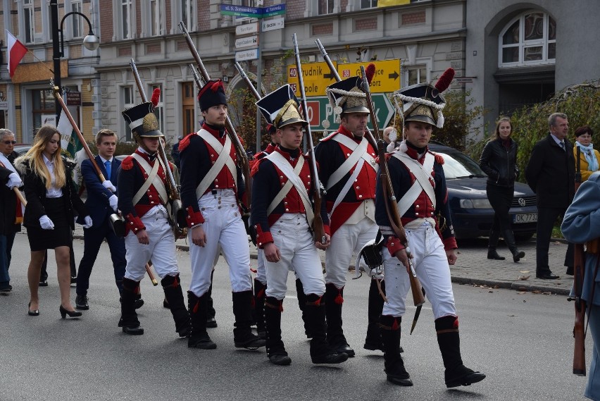 Dzień Niepodległości w Kędzierzynie-Koźlu. Odsłonięcie...