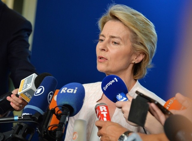 Szefowa KE Ursula von der Leyen ostrzega Włochów przed niedzielnymi wyborami