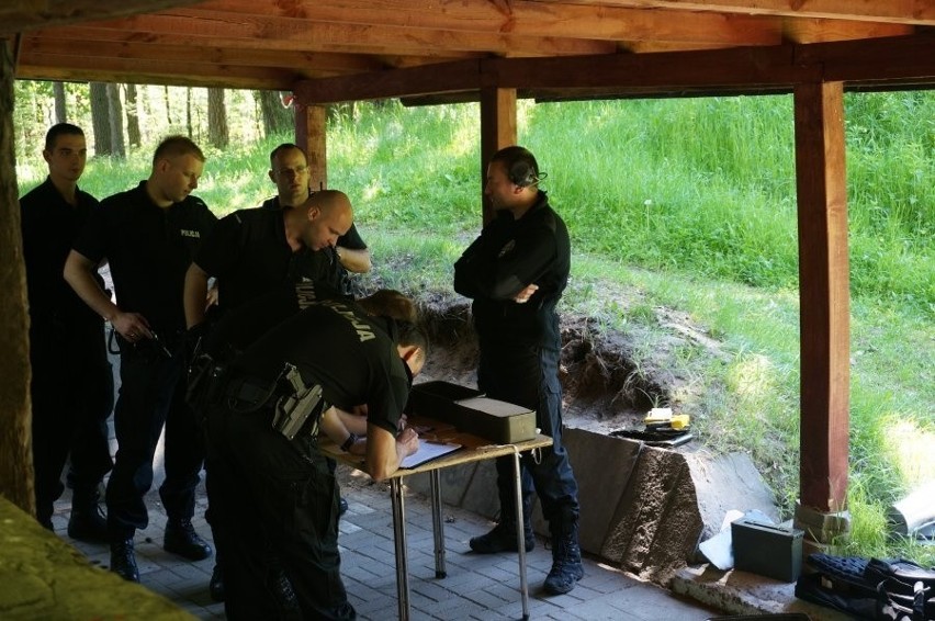 Śląsk: Warsztaty strzeleckie policji.