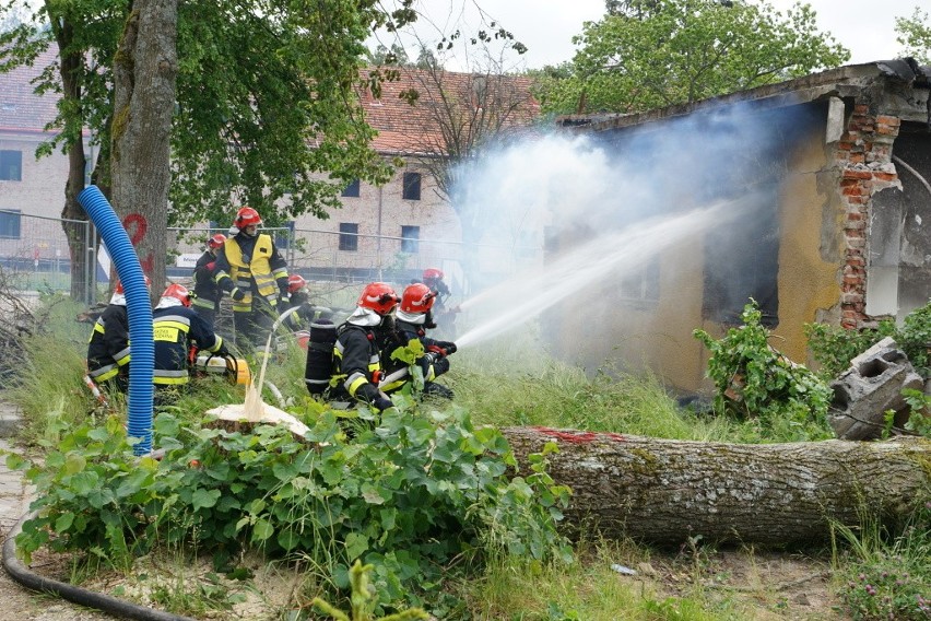 Katastrofa budowlana. Ćwiczenia ratownicze w Redzikowie [zdjęcia]