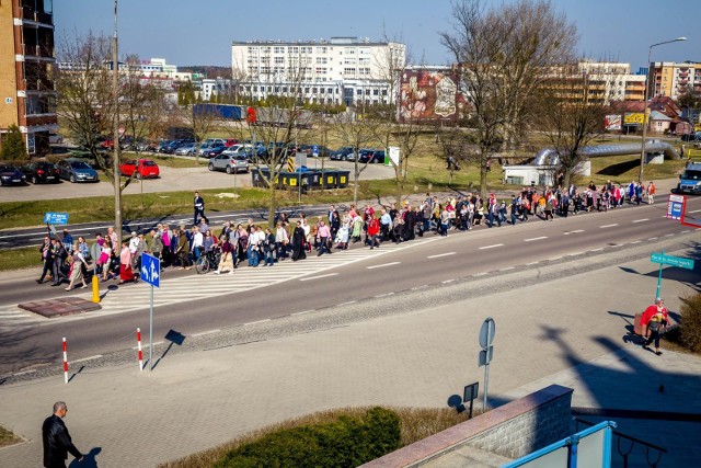 Pielgrzymka białostockich wiernych do sanktuarium w Niedzielę Miłosierdzia w kwietniu 2018 roku