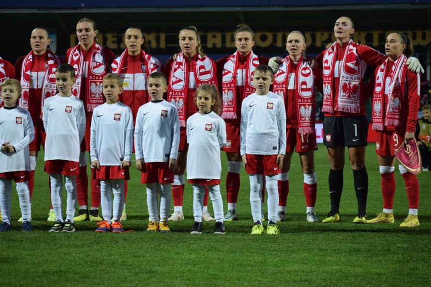 Piłka nożna kobiet. Reprezentacja Polski w meczu towarzyskim rozegranym w Ostrowcu Świętokrzyskim pewnie pokonała Rumunię 6:0