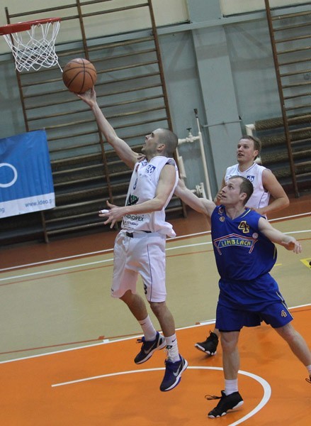 AZS Politechnika wygrywa I mecz play off...