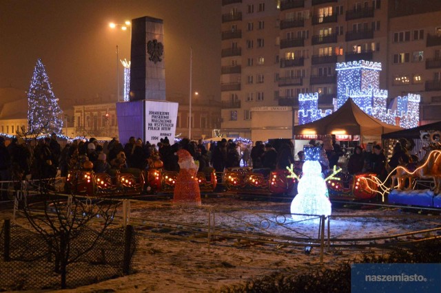 Zobacz zdjęcia z drugiego dnia Włocławskiego Jarmarku Bożonarodzeniowego.Wideo: