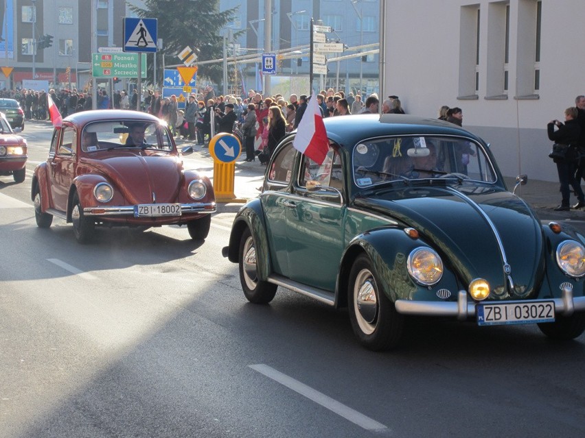 Parada zabytkowych aut w Koszalinie [zdjęcia, wideo]