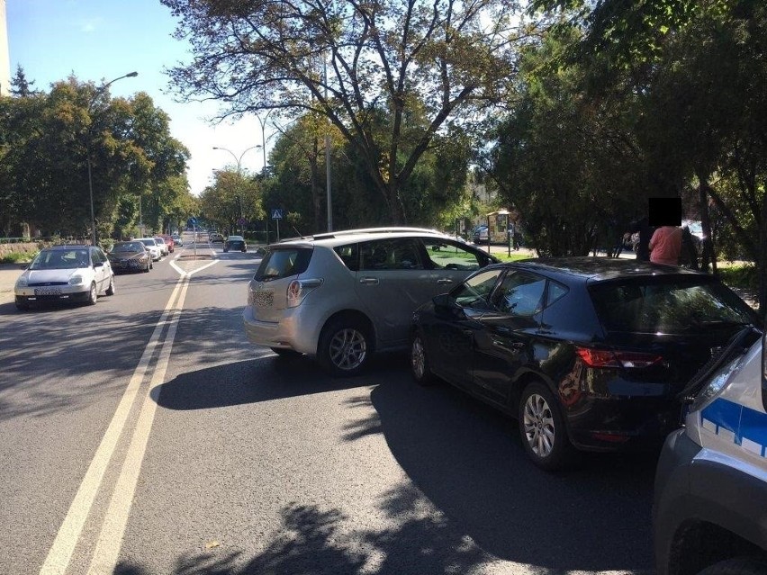 Tarnów. 60-latek zajechał drogę kierowcy seata na ulicy Lwowskiej, bo ten jechał zbyt...wolno