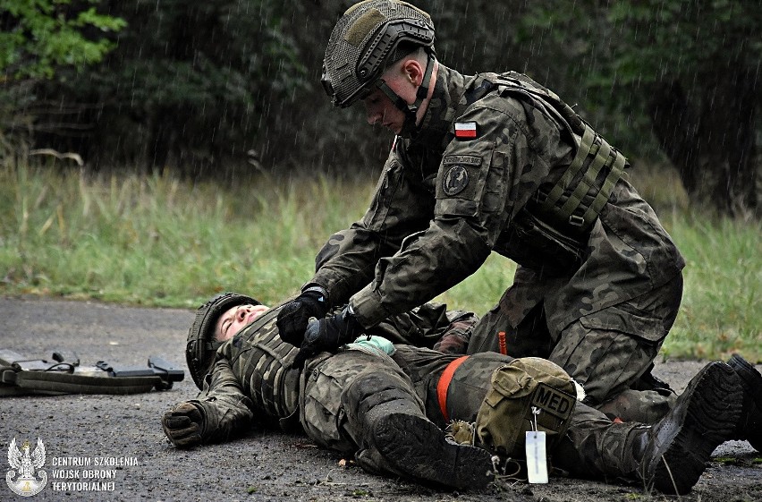 Ratownicy Pola Walki doskonalili swoje umiejętności w toruńskim Centrum Szkolenia Wojsk Obrony Terytorialnej 