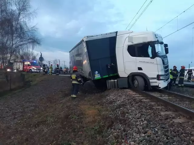 Do groźnego wypadku na przejeźzie kolejowym doszło w Czechowicach Dziedzicach
