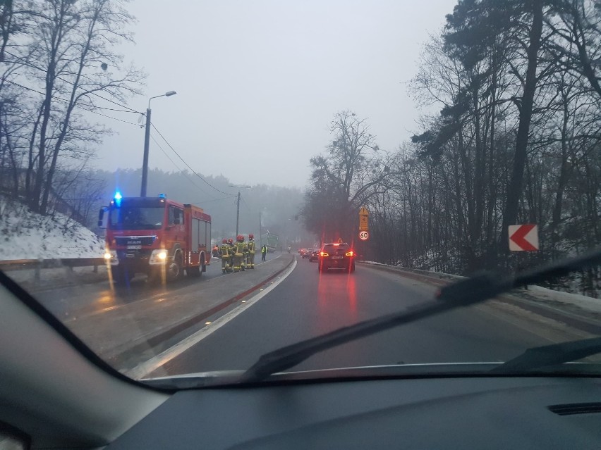 Śmiertelny wypadek w Chodzieży. Droga nr 11 jest zablokowana